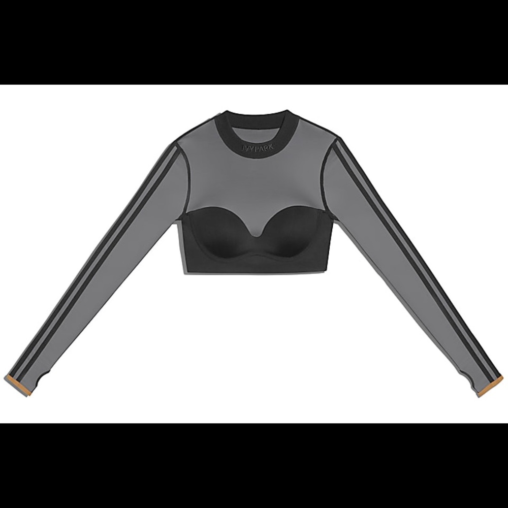 Ivy Park crop top.